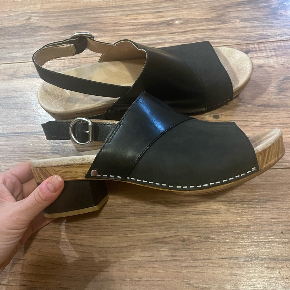 Dansko Madalyn Black Slingback Sandal Heels 41